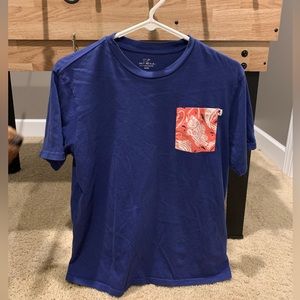 Vineyard vines youth XL 20.  Blue with awesome pocket. Rare VV shirt